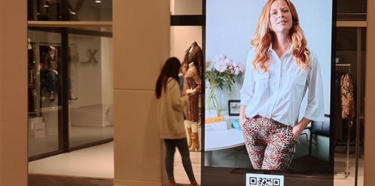 The Ice Mirror / QR code mirror